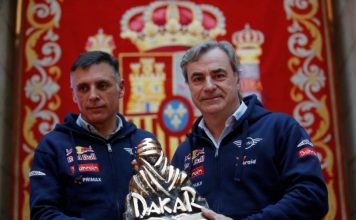 Sainz anima a los jóvenes y a los más maduros a luchar por sus sueños