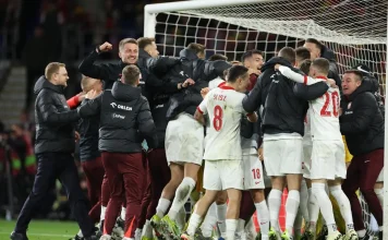 Lewandowski y Polonia, a la Eurocopa en los penaltis