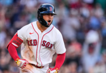 Wilyer Abreu brilló con un par de cuadrangulares